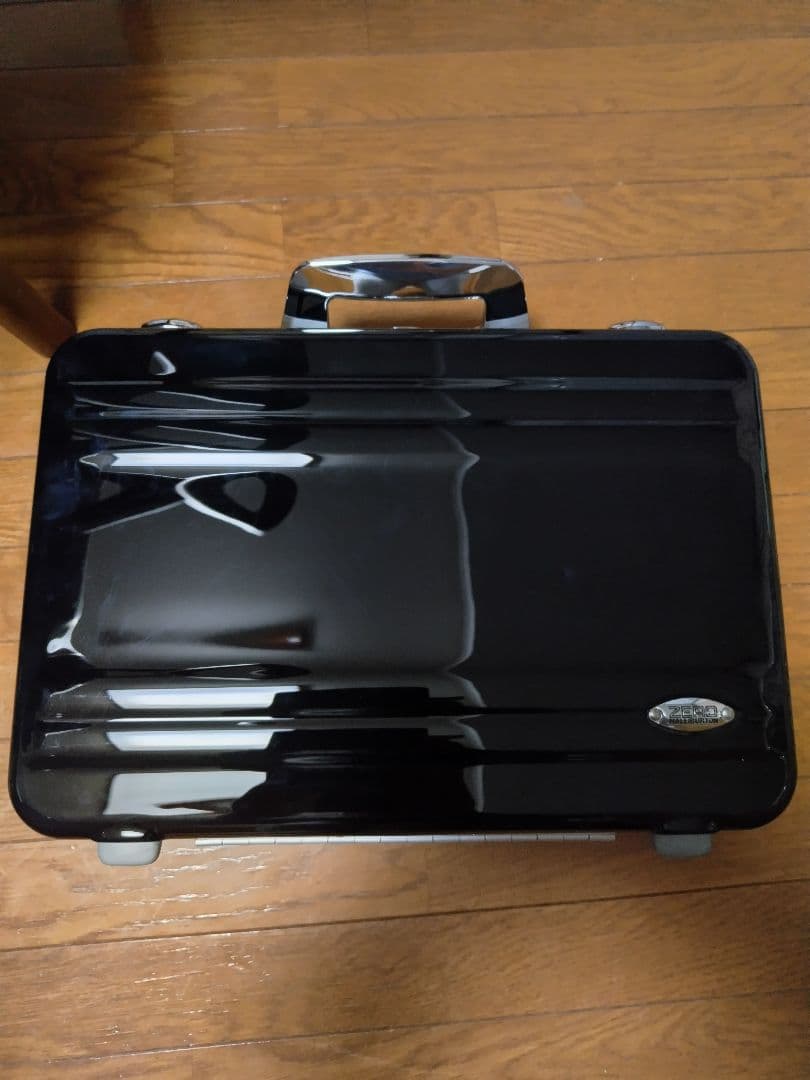 【年末まで最終値下】ZERO HALLIBURTON（ゼロハリバートン）未使用品