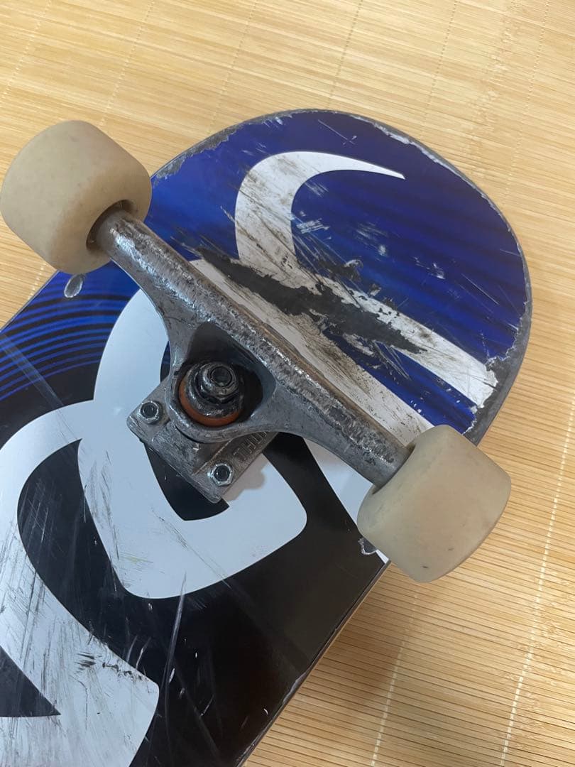 レスケ　サンダートラック　ドラゴンフォーミュラウィール　スケートボード