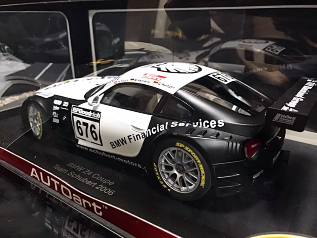 オートアート AUTOart 1/18 BMW Z4 クーペ シューベルト 【公式通販