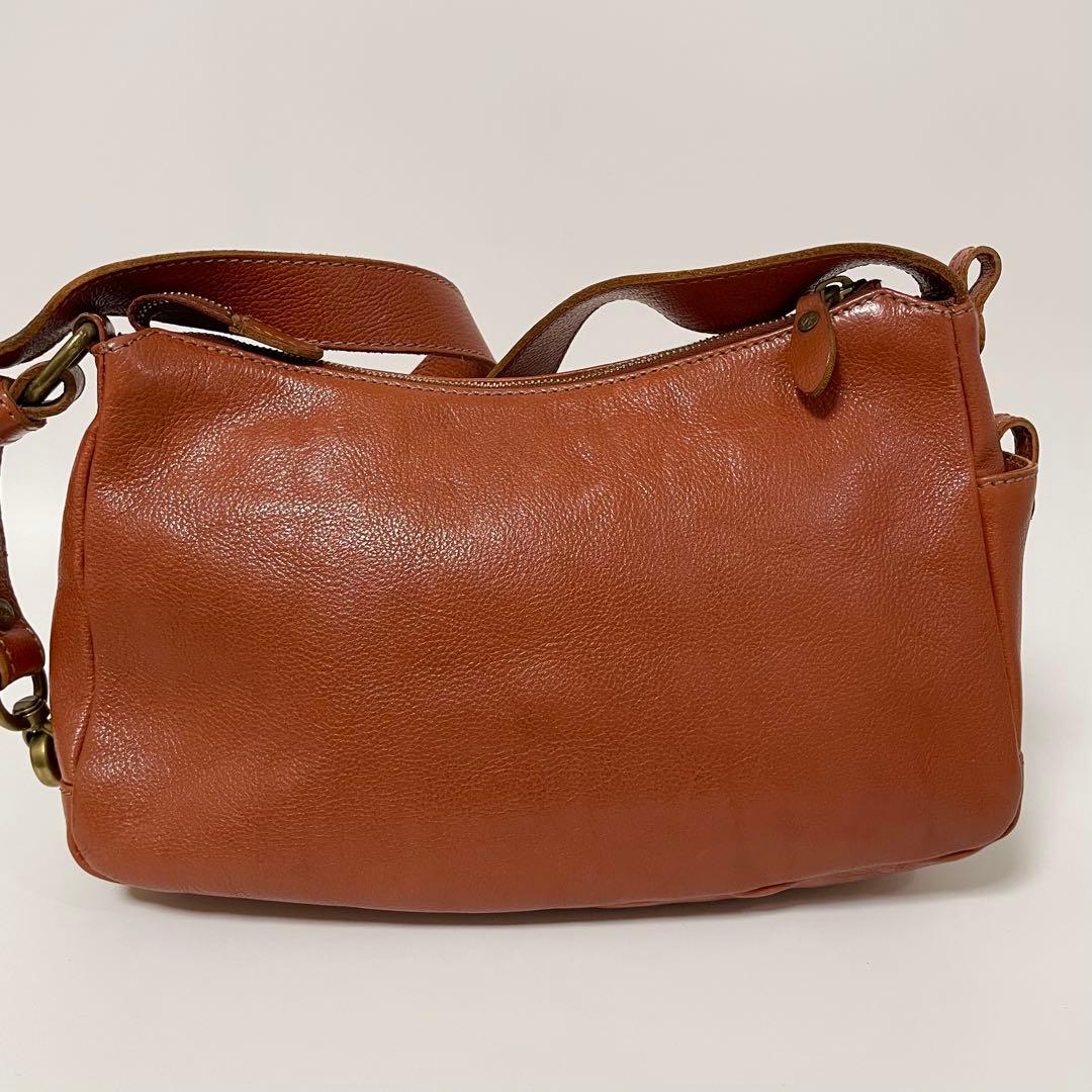 【24時間以内発送】イルビゾンテ　ショルダーバック　レザー