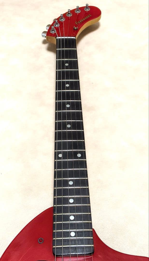 【美品】ZO-3 レッド アンプ内蔵ミニギター 専用ケース付 ロックピン付