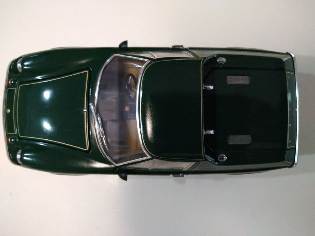 車　京商　１/１８　ダイキャストミニカー　ロータス　ヨーロッパ　スペシャル