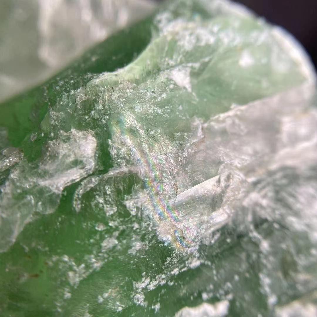 極希少 グリーン フローライト原石 超高波動蛍光透明感 虹入り