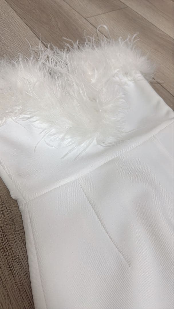 フェアリーバストバックスリットタイトドレス