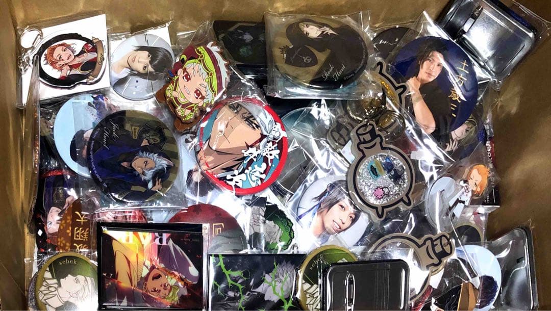 超大量！！！】ノンジャンル アニメ グッズ おもちゃ まとめ売り 100サイズ