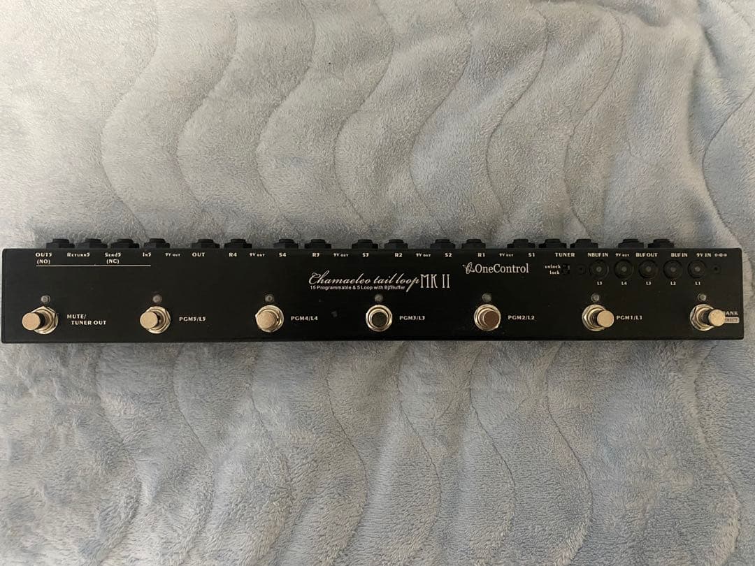 青磁牡丹紋倭角皿竜泉窯送料込み1212