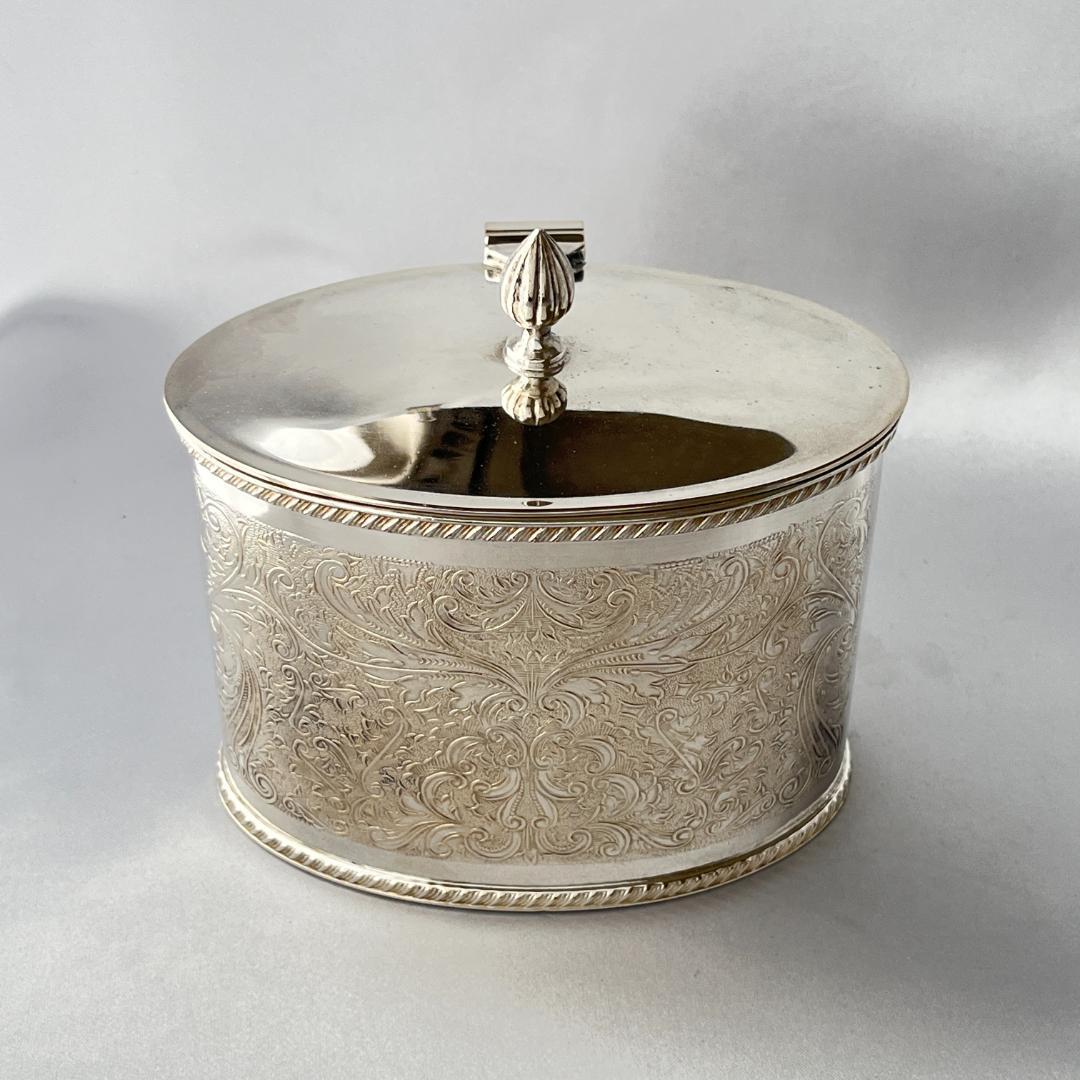 【英国】チェイシングの素晴らしいティーキャディー【シルバープレート】