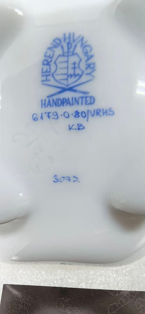 美品 ヘレンド HEREND タマゴボックス ウィーンの薔薇 猫