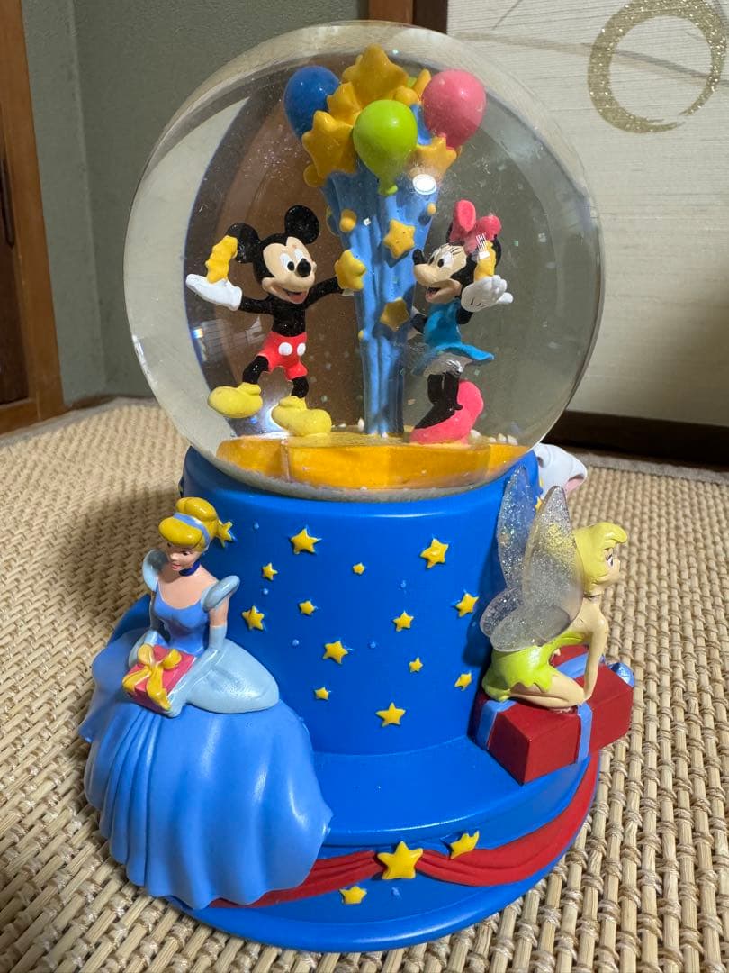 ディズニー　スノードーム　100周年　オルゴール　星に願いを　アメリカ限定　レア レア ディズニー スノードームオルゴール 星に願いを⭐︎ - メルカリ