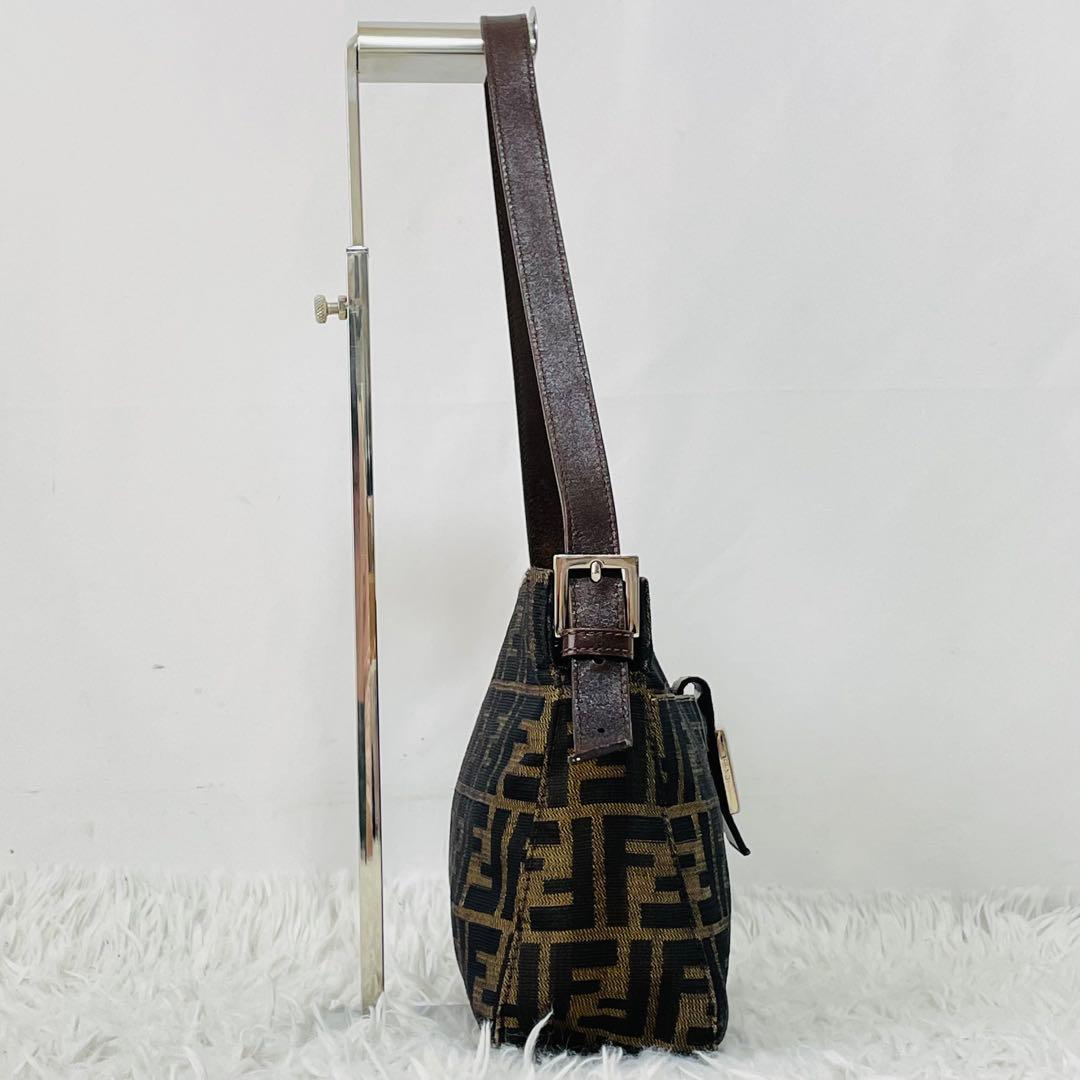 フェンディ　マンマバケット　ハンドバッグ　ショルダーバッグ　ズッカ柄