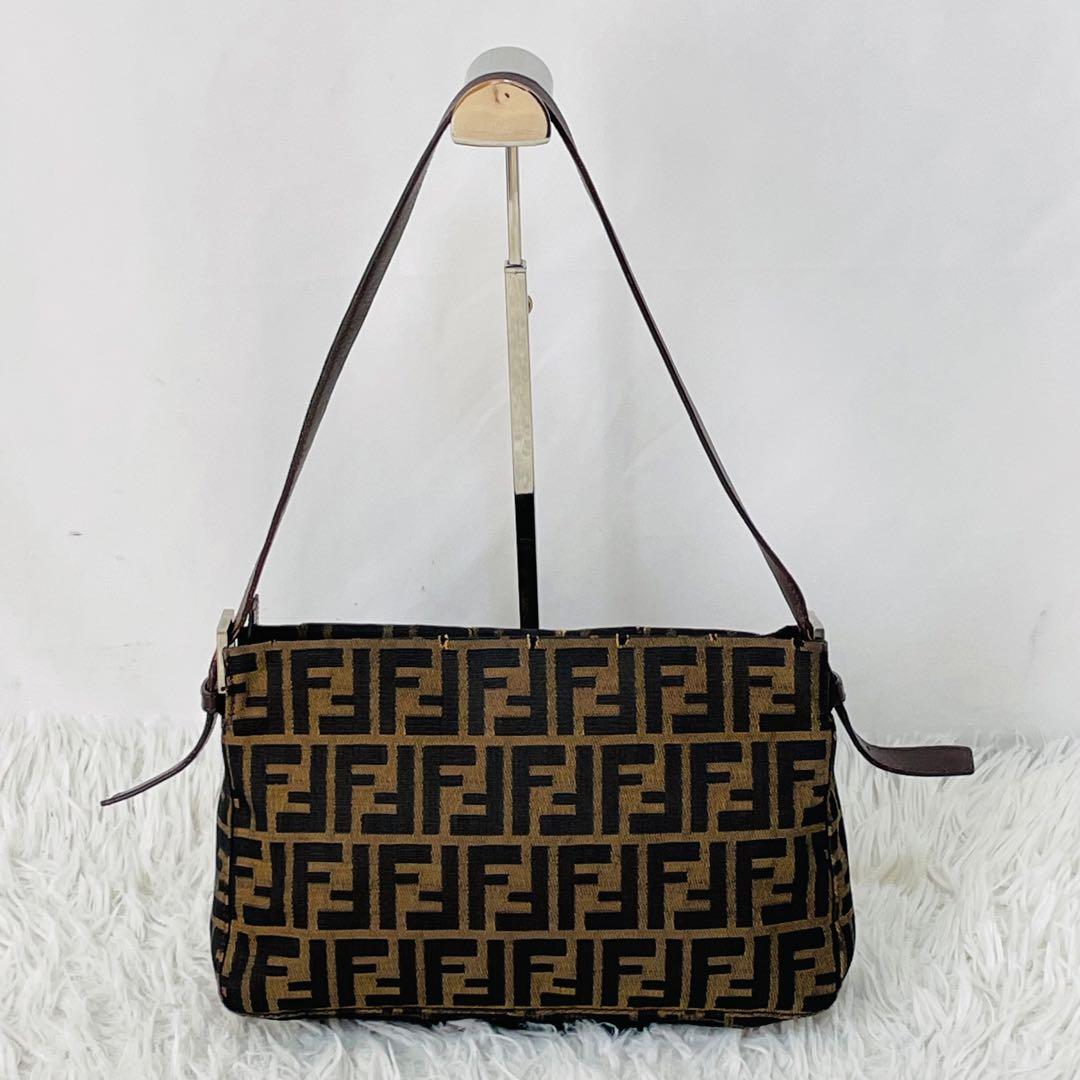 フェンディ　マンマバケット　ハンドバッグ　ショルダーバッグ　ズッカ柄