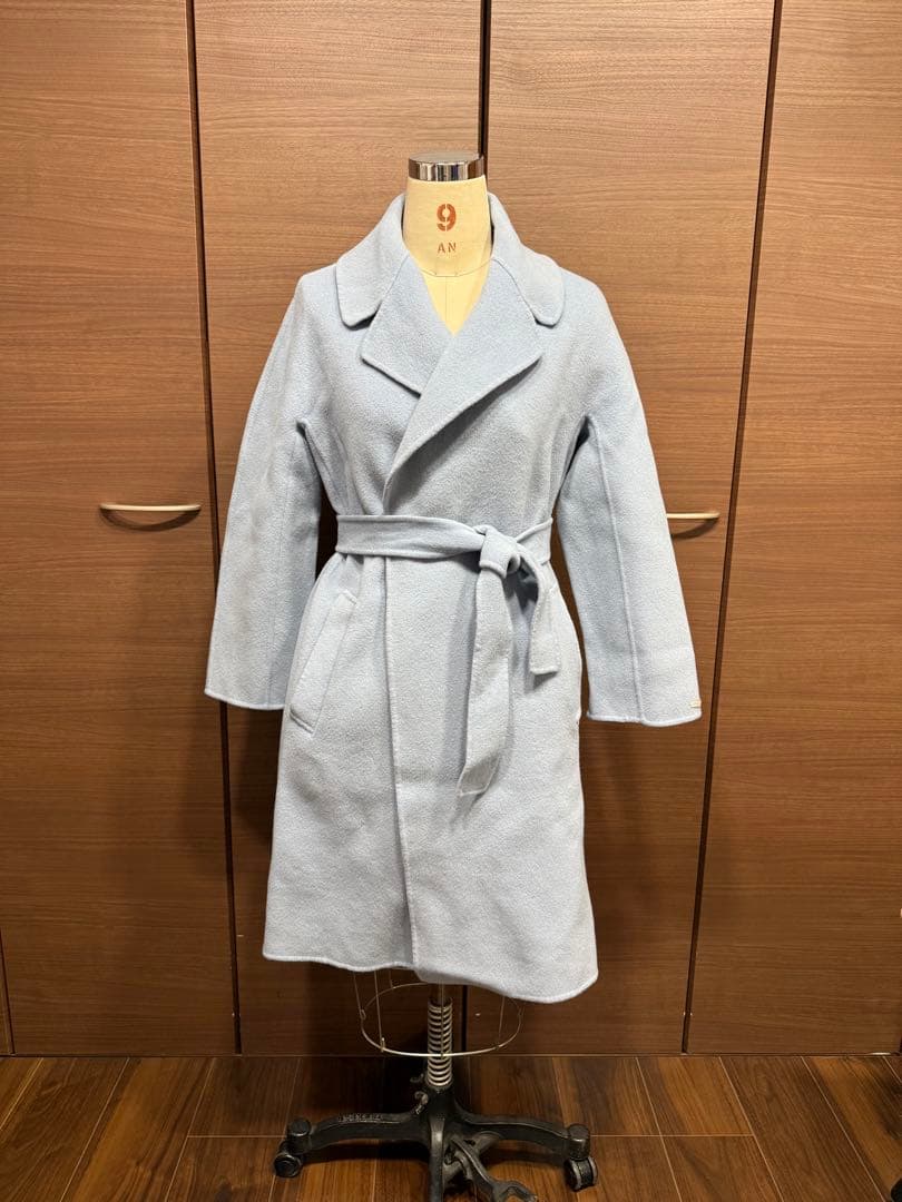 マックスマーラ　ライトブルー　ウールコート　高級 極美品‼️【マックスマーラ】希少44サイズ ライトブルークチート