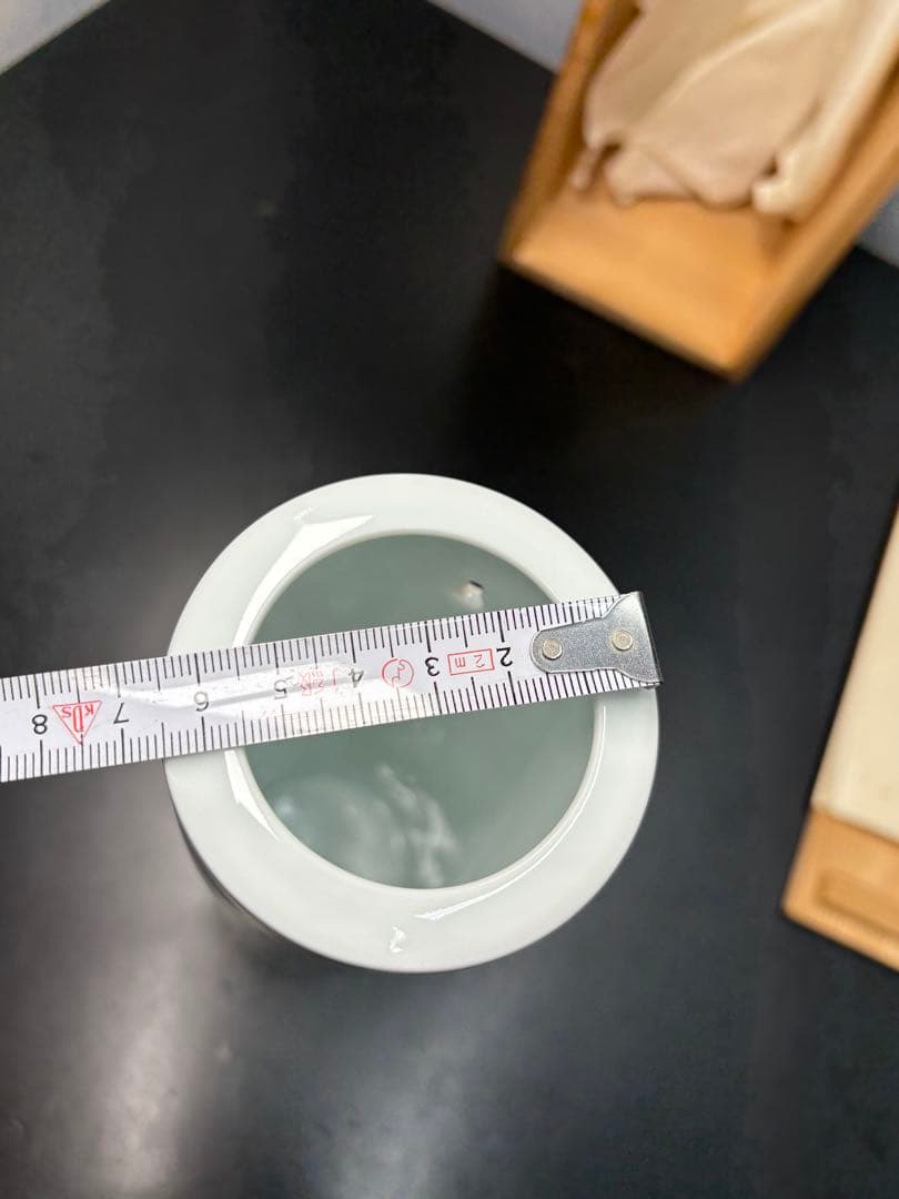 萩焼　柿右衛門写し 柿 小鳥 花瓶 筒形 染錦 美術品 陶器 共箱付き