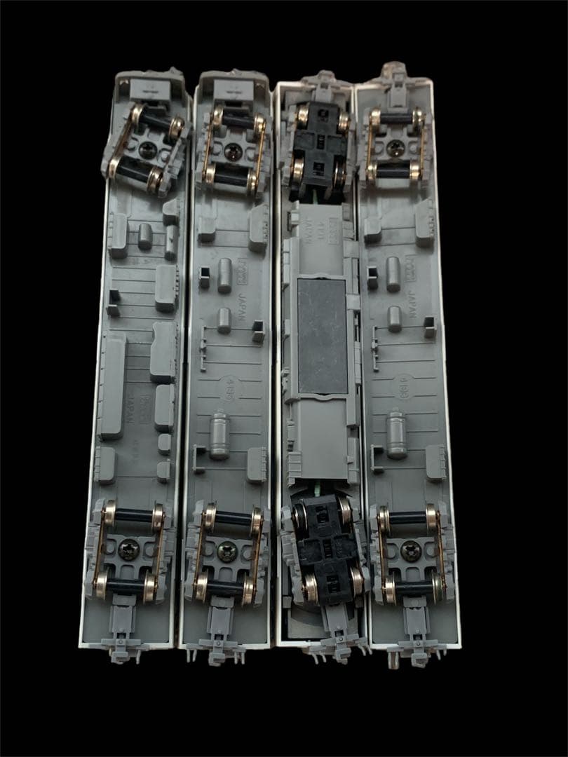 Nゲージ KATO 10-435 221系　4両基本セット