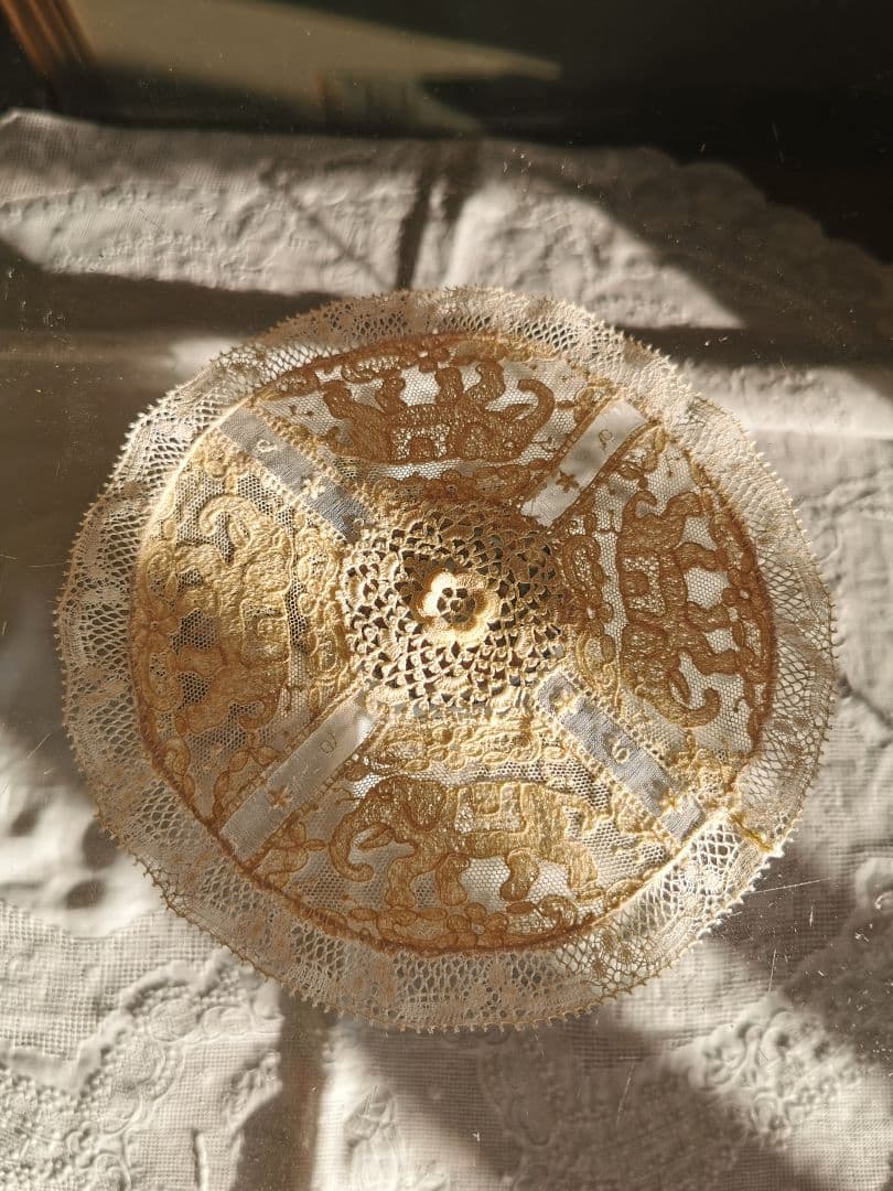 アンティーク 4頭の象アランソン クロシェ編の花 ノルマンディーレース