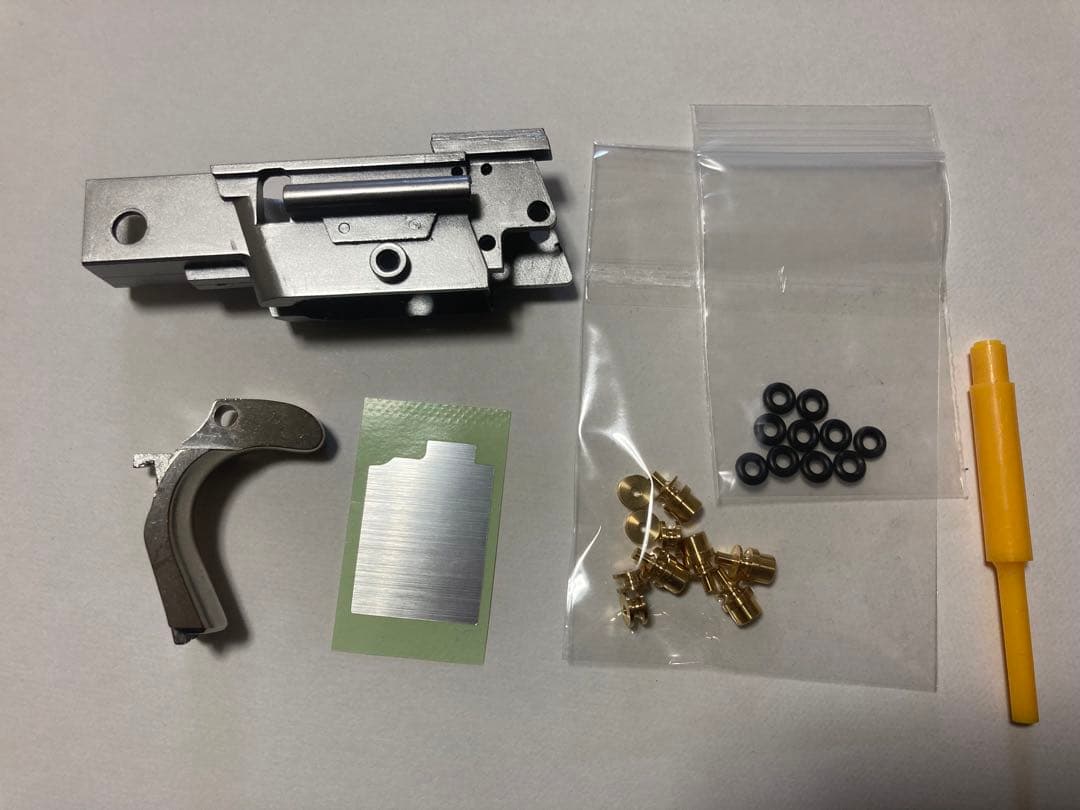 マルシン　コルトガバメント　M1911A1 シルバー　組み立てキット　モデルガン