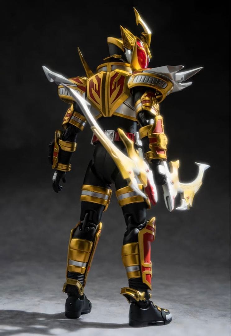 S.H.Figuarts 仮面ライダーカリス　サイクロンキングフォーム真骨彫
