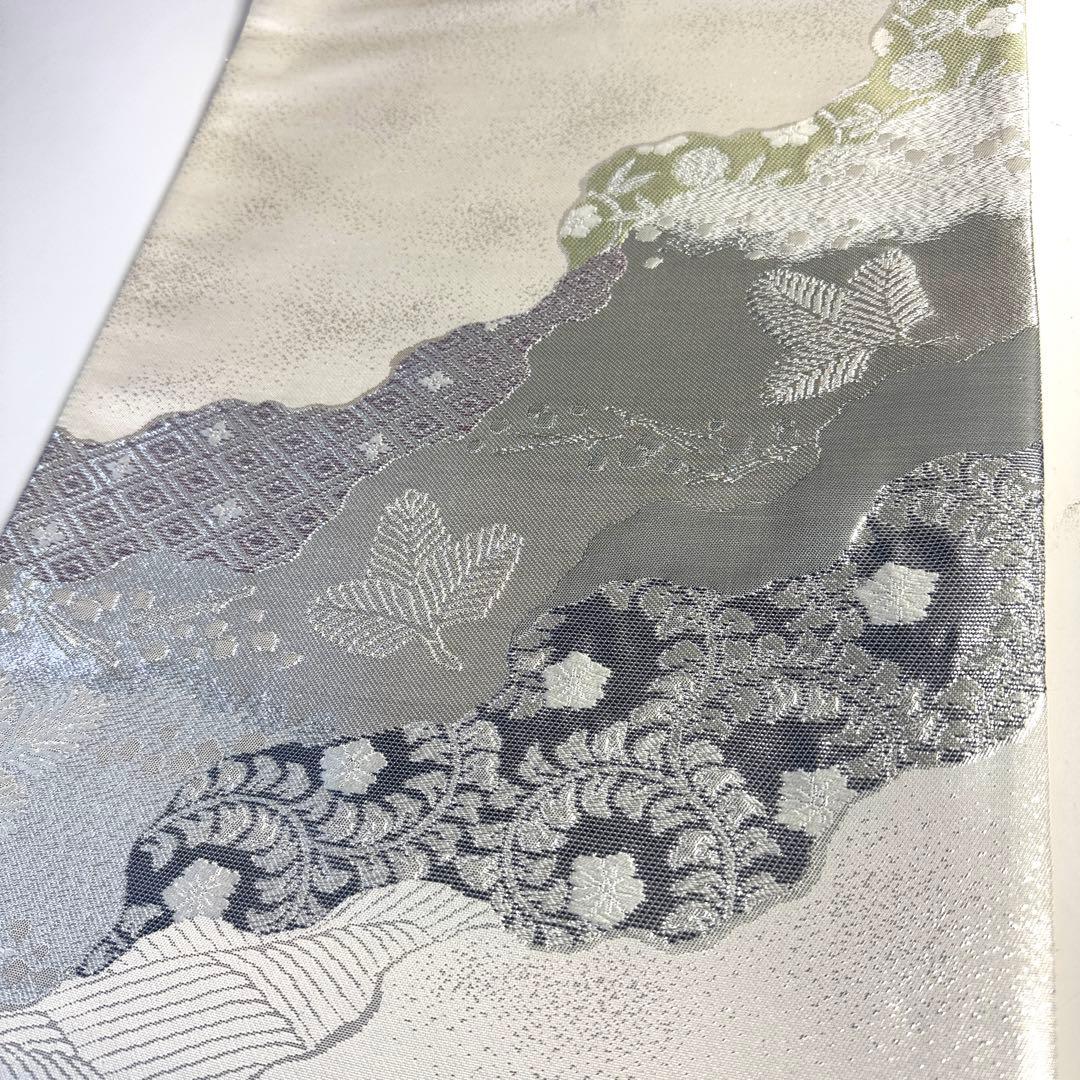 5k2956 袋帯 絹 プラチナ二丁箔 慶長道長文 銀色 白 緑 紫 花柄