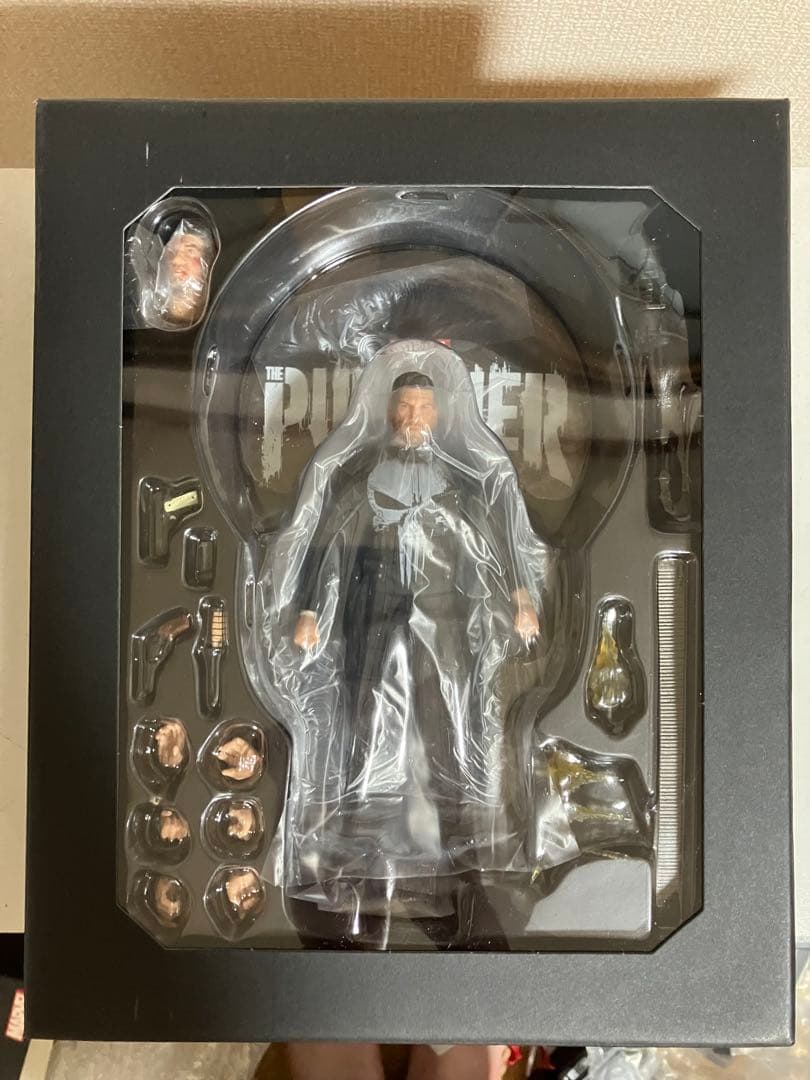 レア メズコ パニッシャー Netflix版 mezco フィギュア