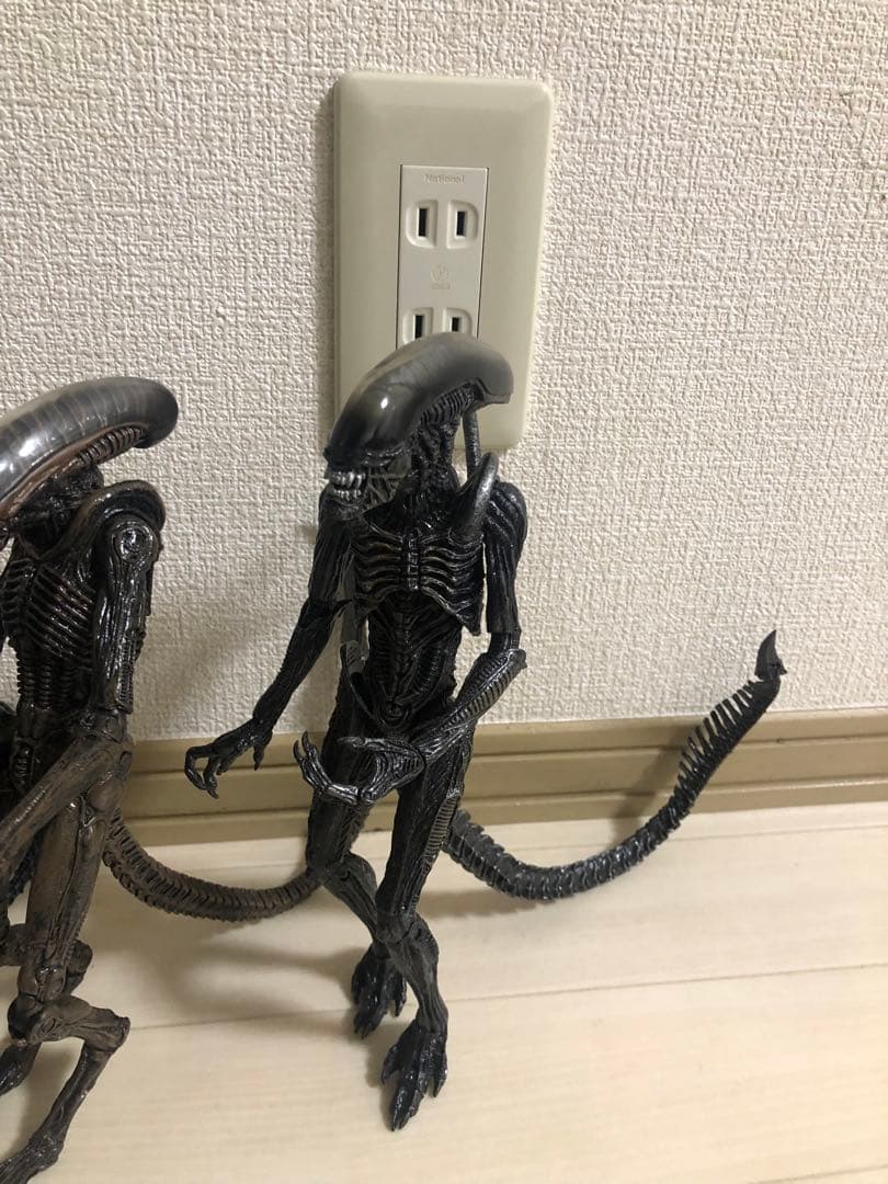 エイリアンフィギュア 4体セット