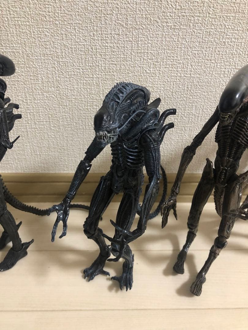 エイリアンフィギュア 4体セット