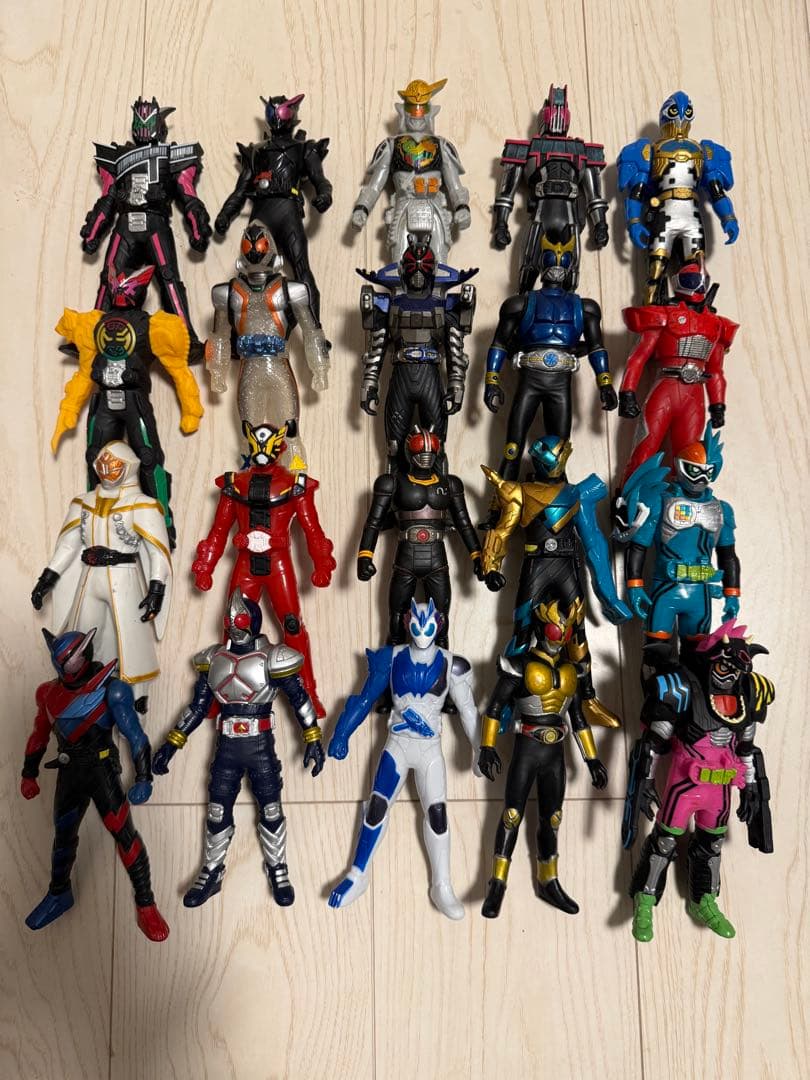 仮面ライダー ソフビ159体　戦隊16体　ウルトラマン2体　まとめ売