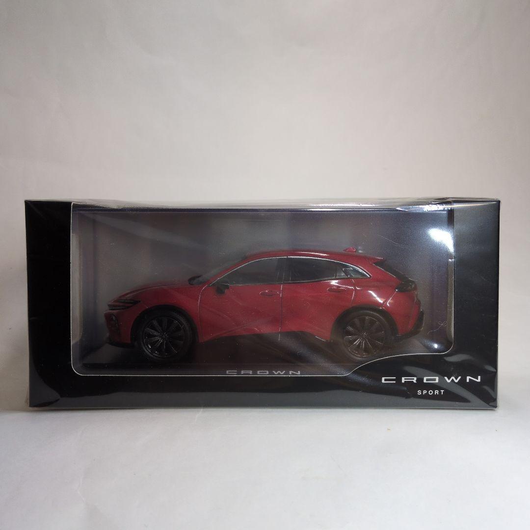 トヨタ クラウンスポーツ エモーショナルレッドIII ダイキャストモデルカー