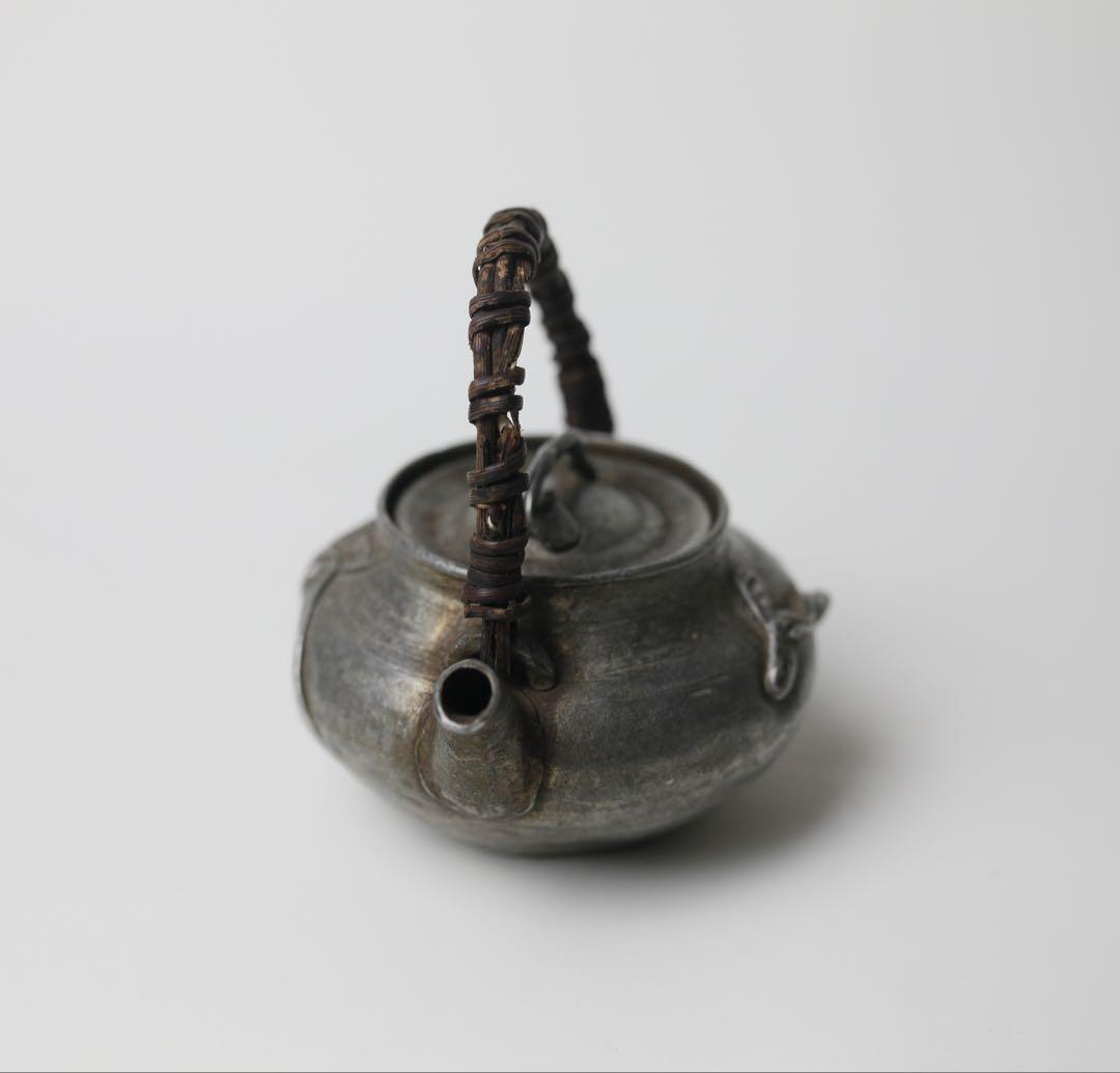 時代 古錫製 銘あり 香山？ 急須 霊知と蘭 細工 茶器 茶道具