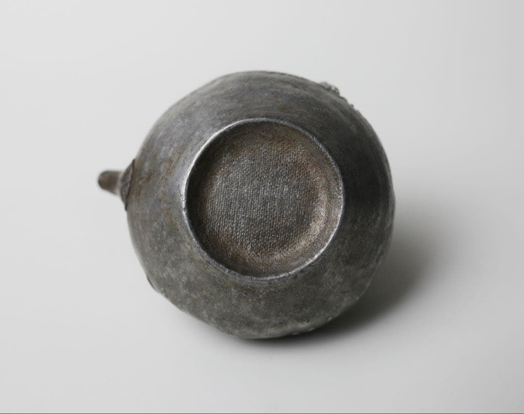 時代 古錫製 銘あり 香山？ 急須 霊知と蘭 細工 茶器 茶道具