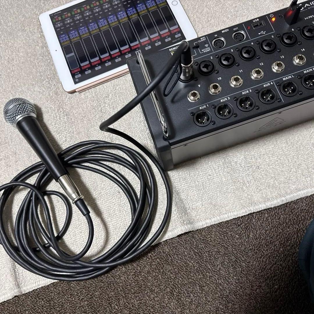 Behringer XR16 デジタルミキサー　専用ケース付