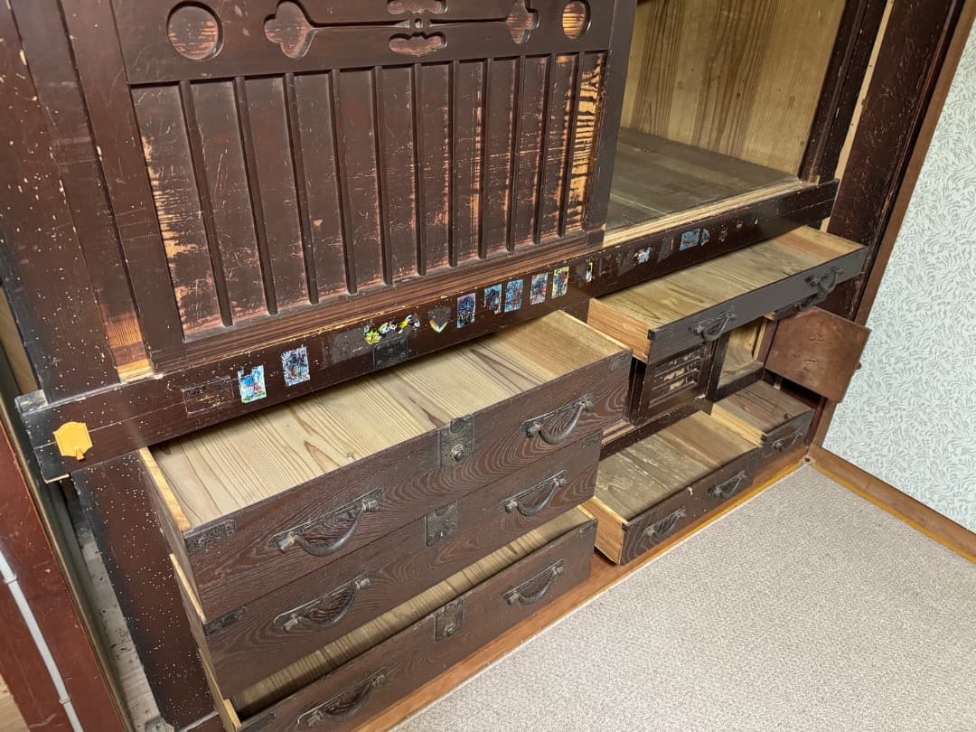 骨董品 唐木家具本花梨 総無垢 茶棚 茶道具 飾棚 彫刻 透かし彫り 煎茶道具