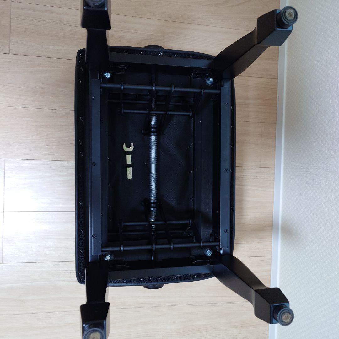 スタインウェイ純正コンサートピアノイス BC-39ロゴ入り