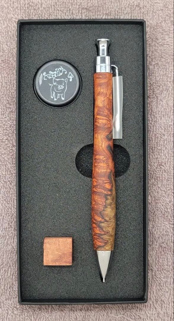 【美杢】新品　こぶた工房　極上花梨瘤紅白　シャープペンシル0.5ミリ