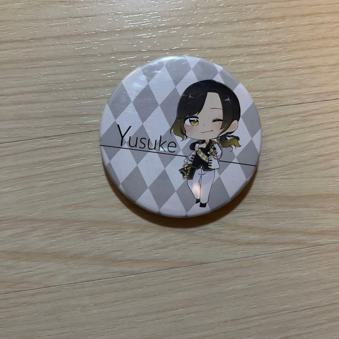 いれいす悠佑缶バッチ - メルカリ