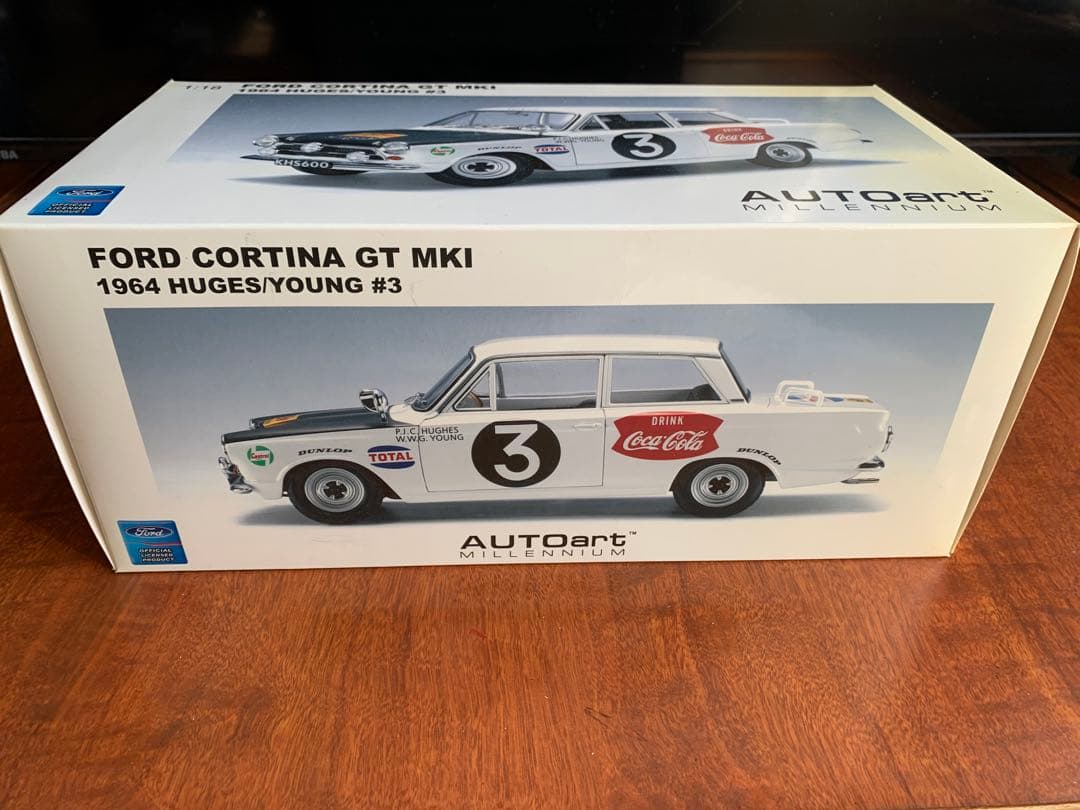 ミニカー AUTOart 1964 Ford Cortina GT MKI #3 1/18