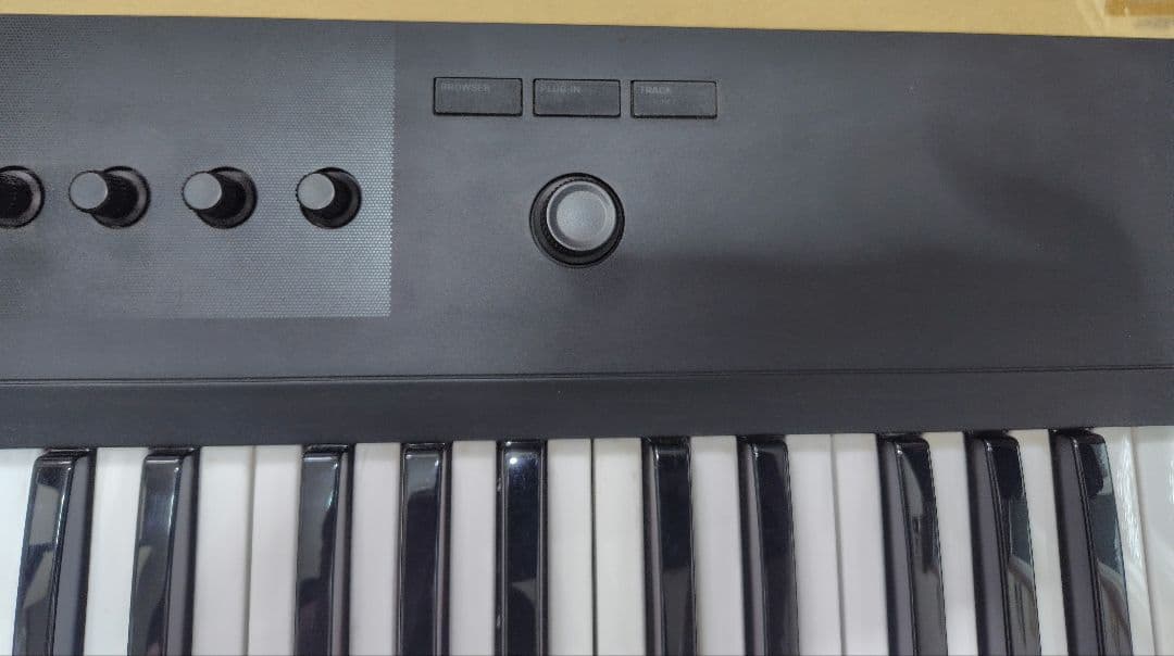 MIDIキーボード コンプリートコントロールA49 ケース付きの通販はau