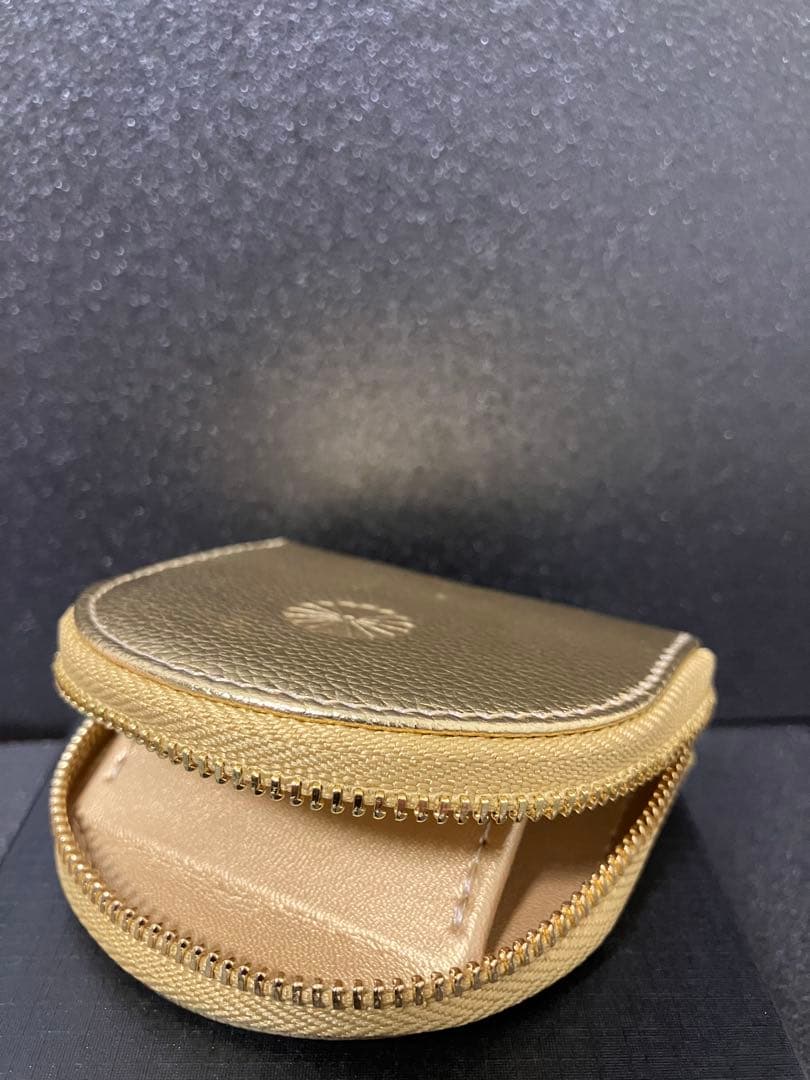 皇居　ケース【ゴールド】新品未使用