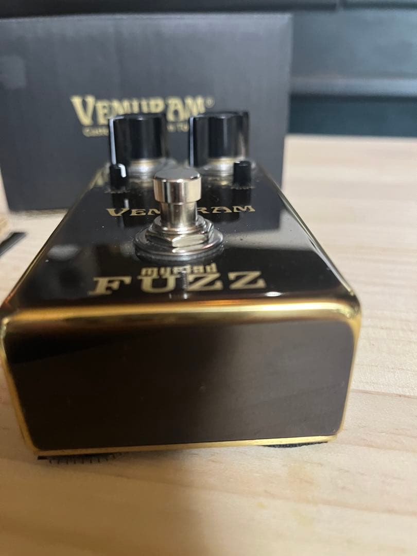 最終価格 Vemuram myriad FUZZ serial 4000番台