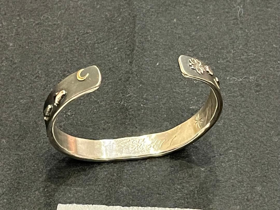 BIG HAND バングル