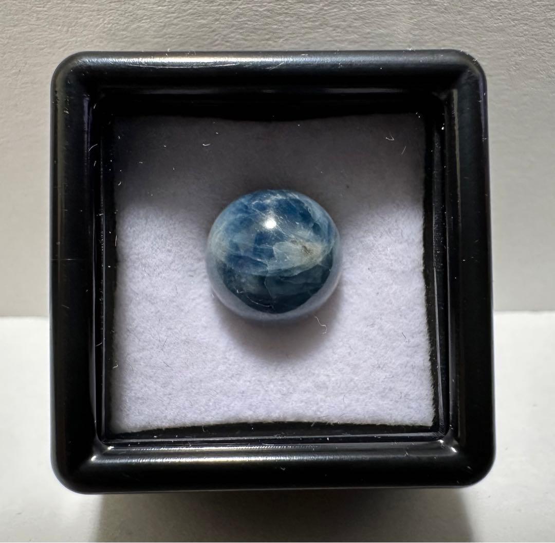 貴重品】糸魚川翡翠 コン沢 青翡翠 インクブルー 丸玉 10mm珠 糸魚川 入り