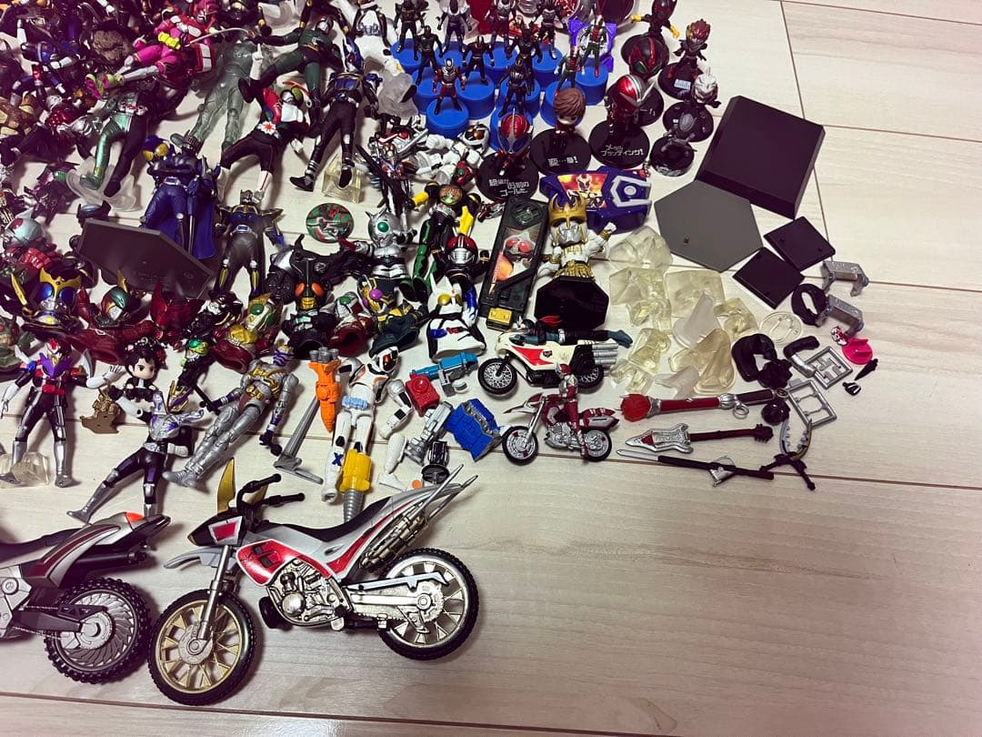 【大量】　仮面ライダー　まとめ売り　食玩　ガチャ　創絶　フィギュア　平成　HDM