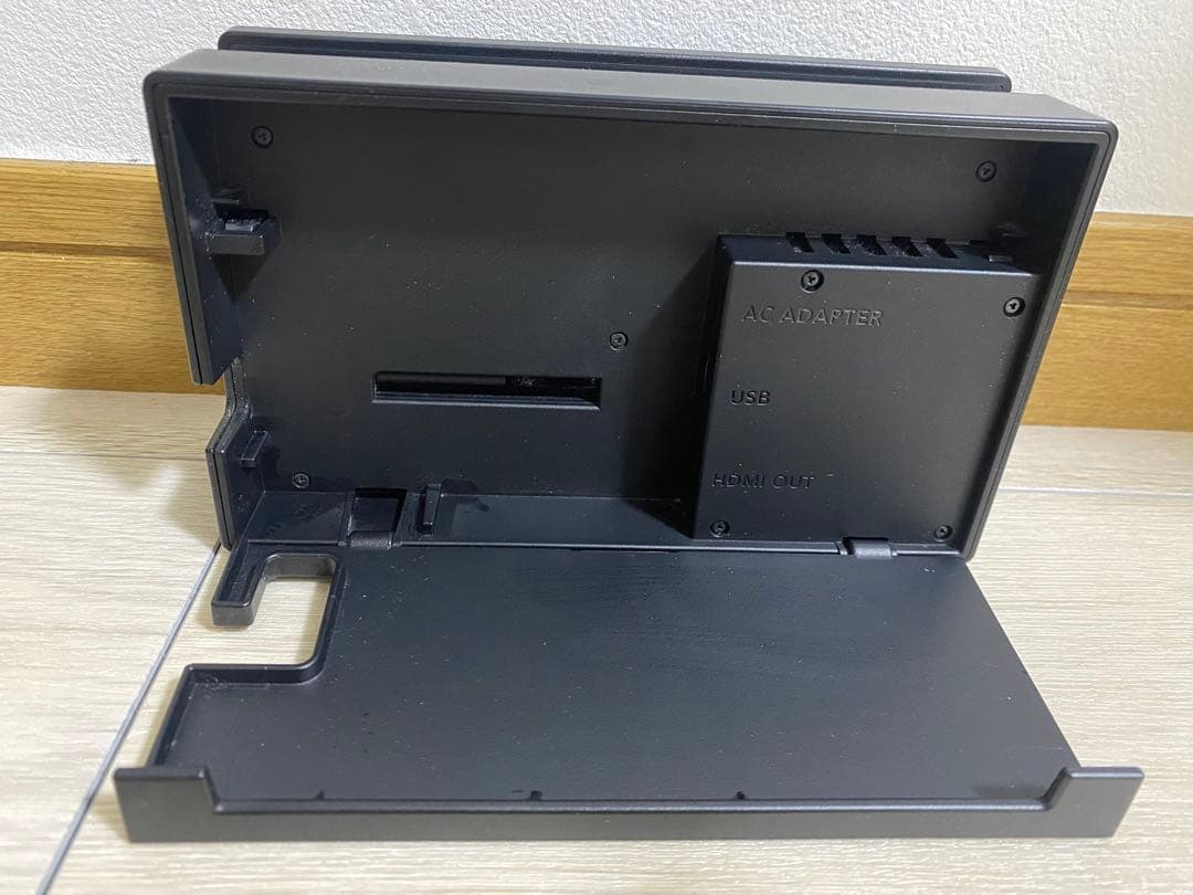 【美品】Nintendo Switch 本体 + 付属品