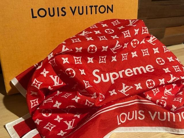 ♪送料無料★Louis Vuitton x Supreme★バンダナ★正規品♪