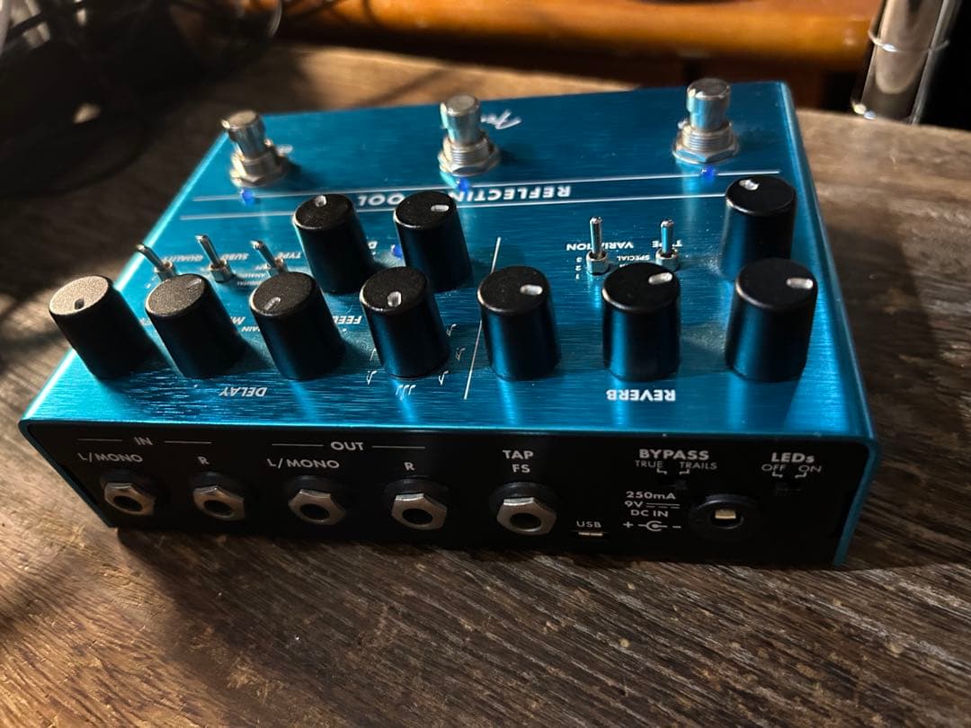 Fender Reflecting Pool ギターエフェクター