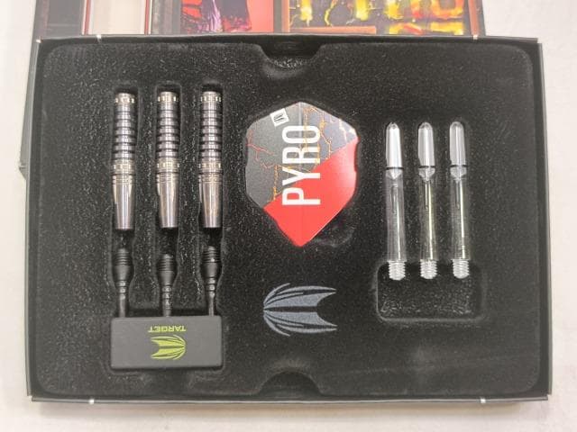 ほぼ未使用 TARGET 星野光正 PYRO G7 PRO GRIP ダーツ