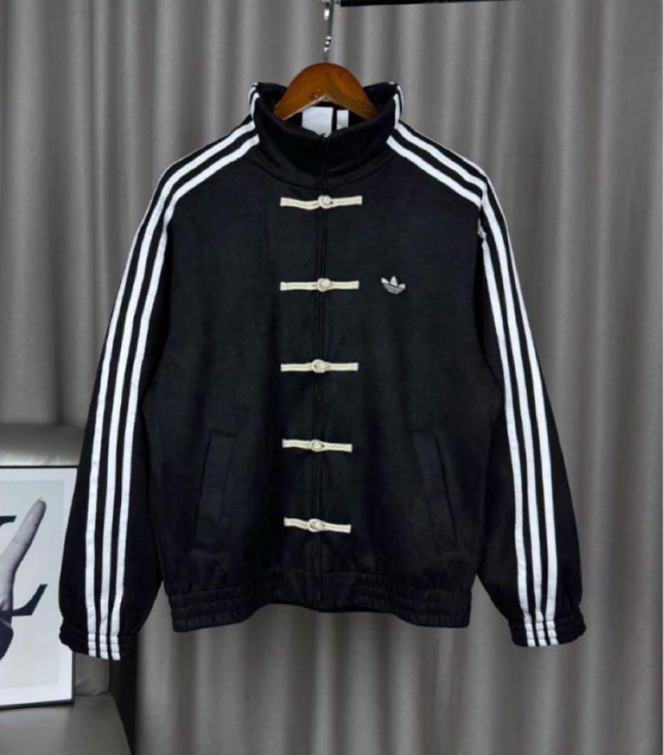 てん ！adidas ブラック ストライプ ジャケットSサイズ