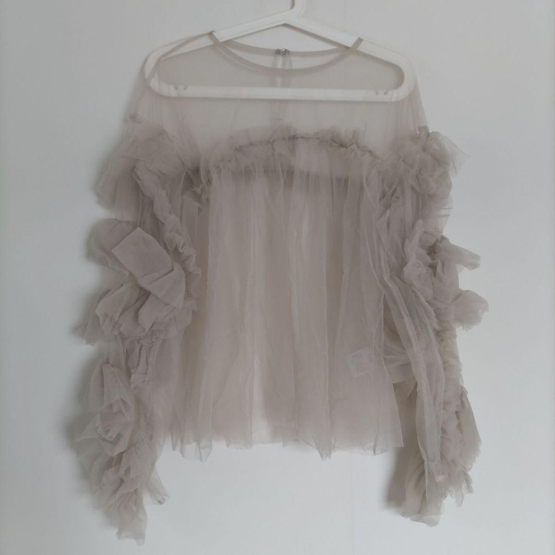 【kana / ANDRESD】 デコラティブチュールトップス フリル 結婚式