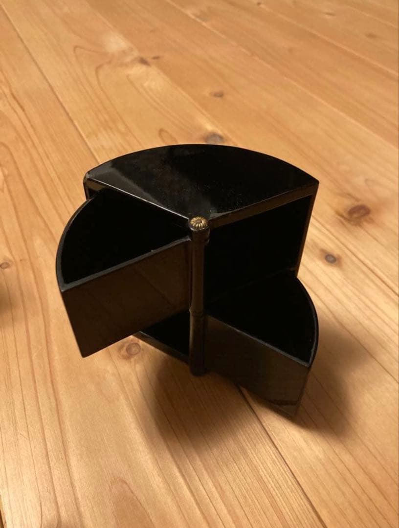 細工物 三色小物入れ 漆器 黒・赤・金