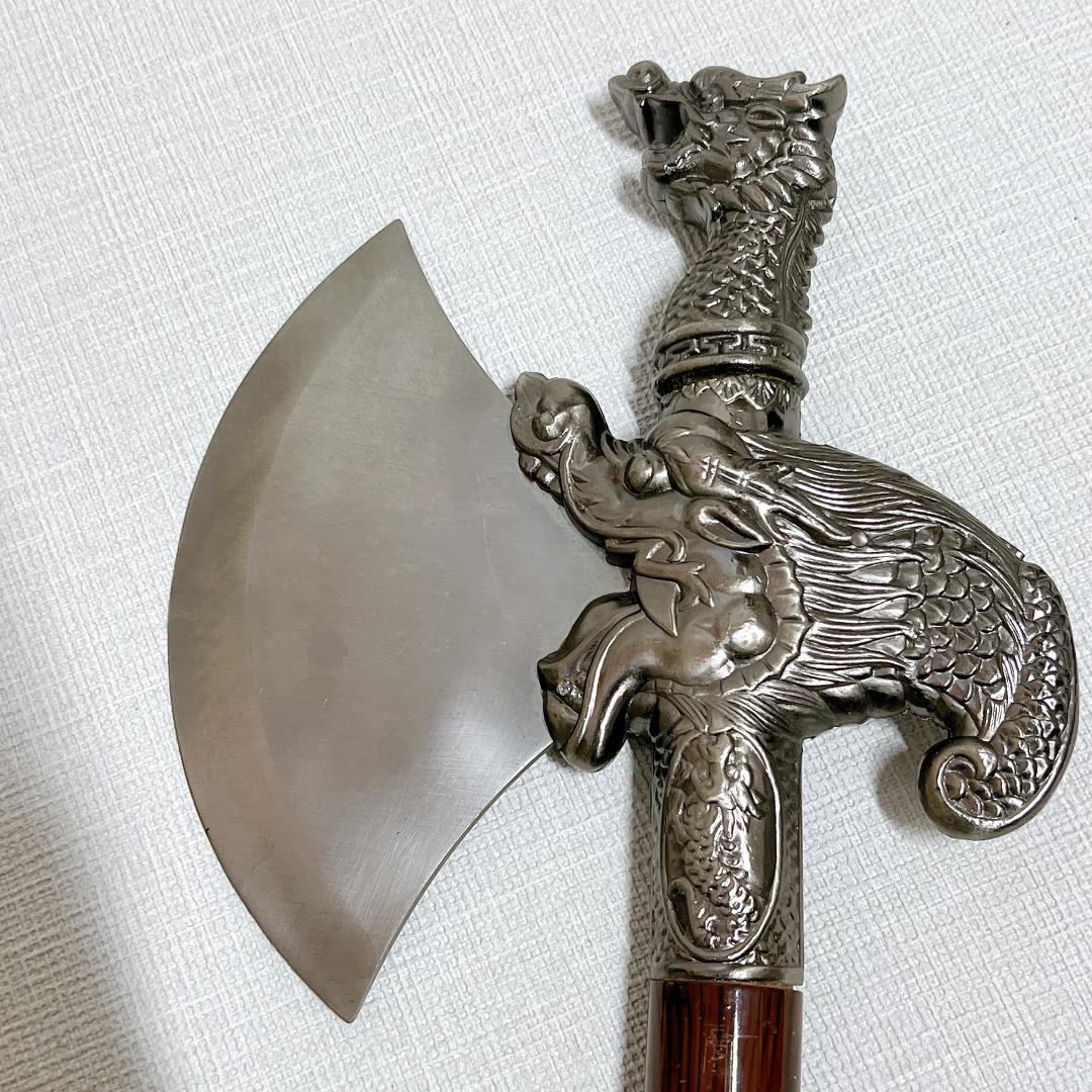 希少✨】バトルアックスの壁掛け 中世ヨーロッパ風の壁掛け 鉄製で重量