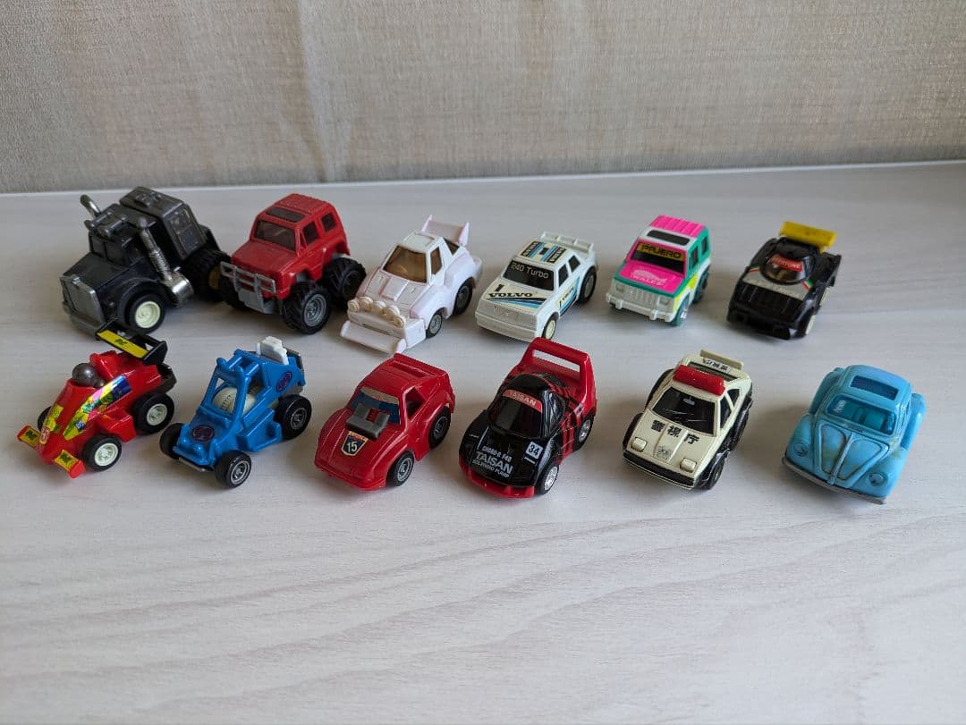 タカラ　チョロQ